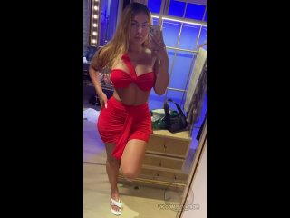 i was told that red suits me the hottest girls sex blowjob tits ass young